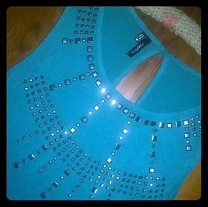 Maurice Sleeveless Tshirt w/ Silver Decal